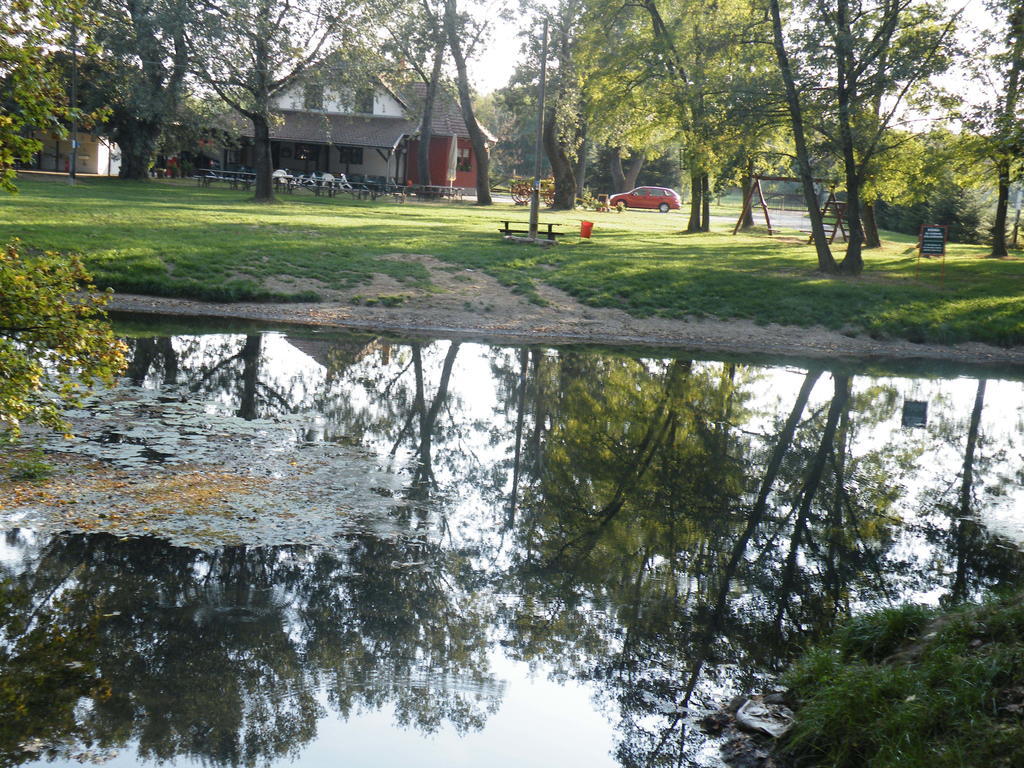 Vizimalom Kemping, Panzio Es Etterem Turistvandi Dış mekan fotoğraf
